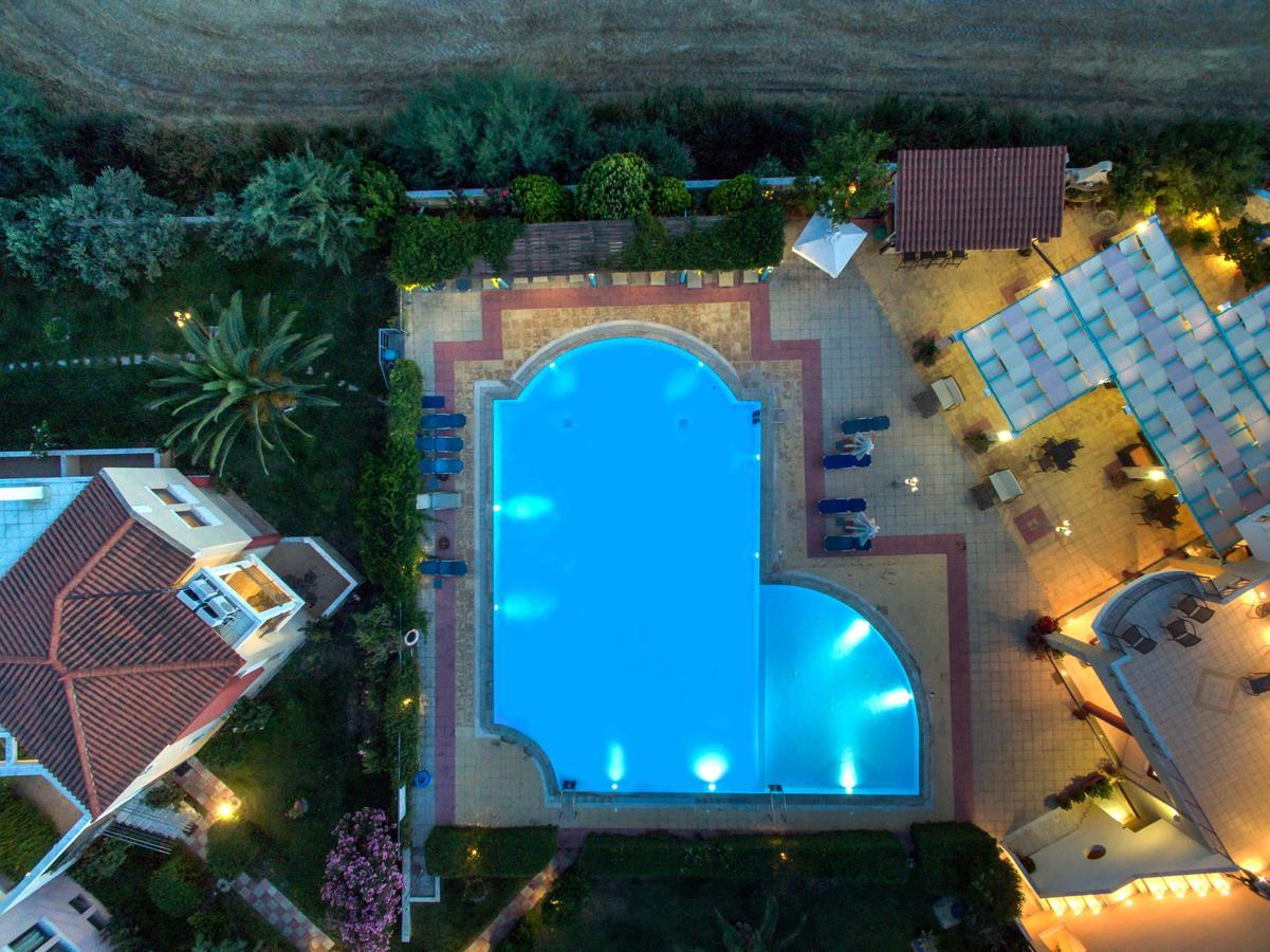 Aeolian Gaea Hotel สกาลากาลโลนิส ภายนอก รูปภาพ